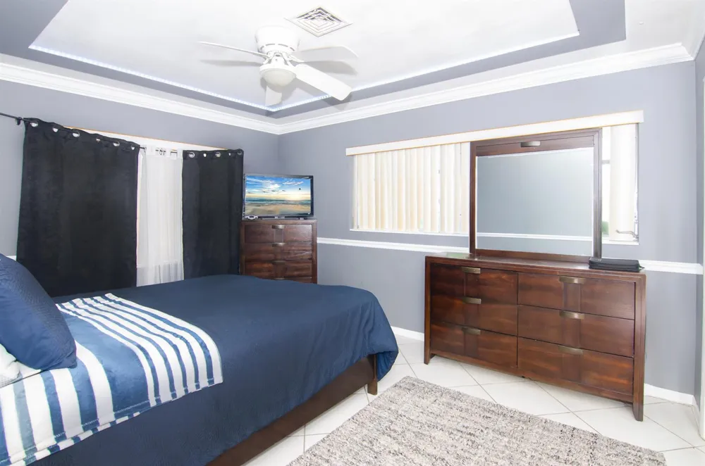 891 LYNDON DRIVE Lantana, FL 33462