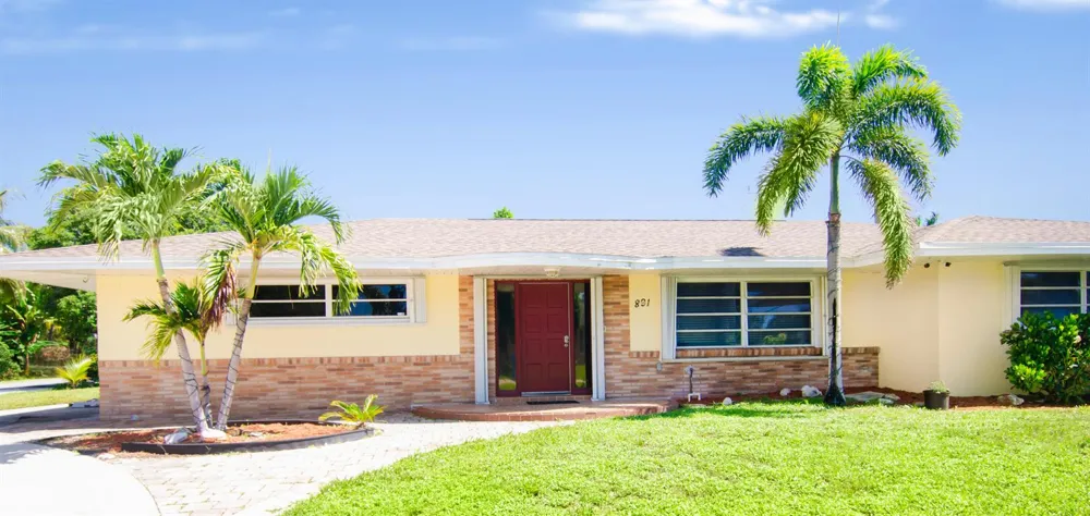 891 LYNDON DRIVE Lantana, FL 33462