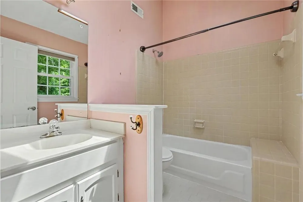 111 Edgewater Way Peachtree City, GA 30269