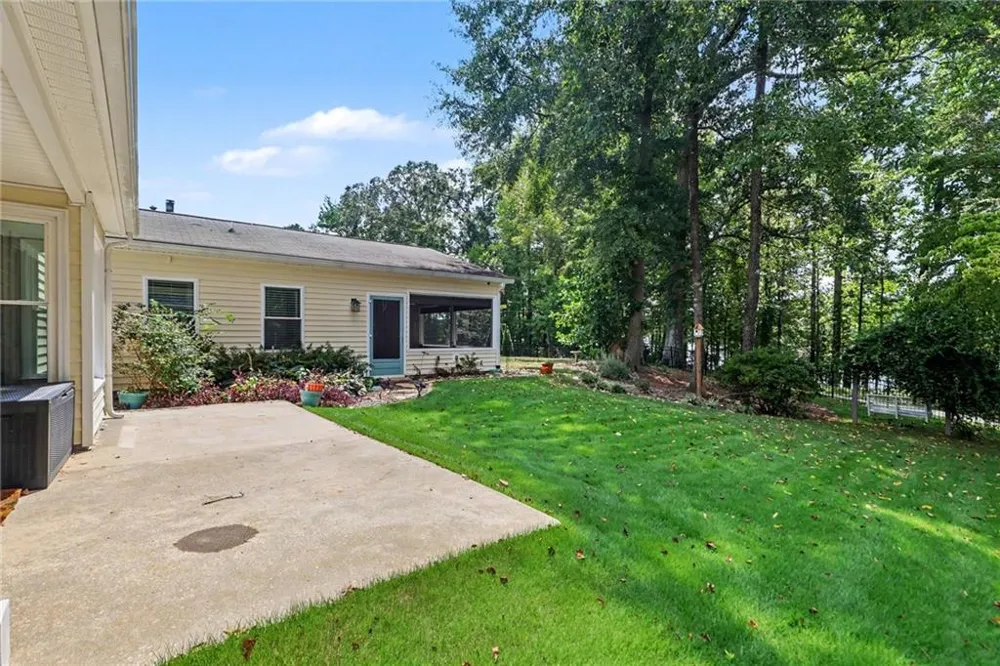 111 Edgewater Way Peachtree City, GA 30269