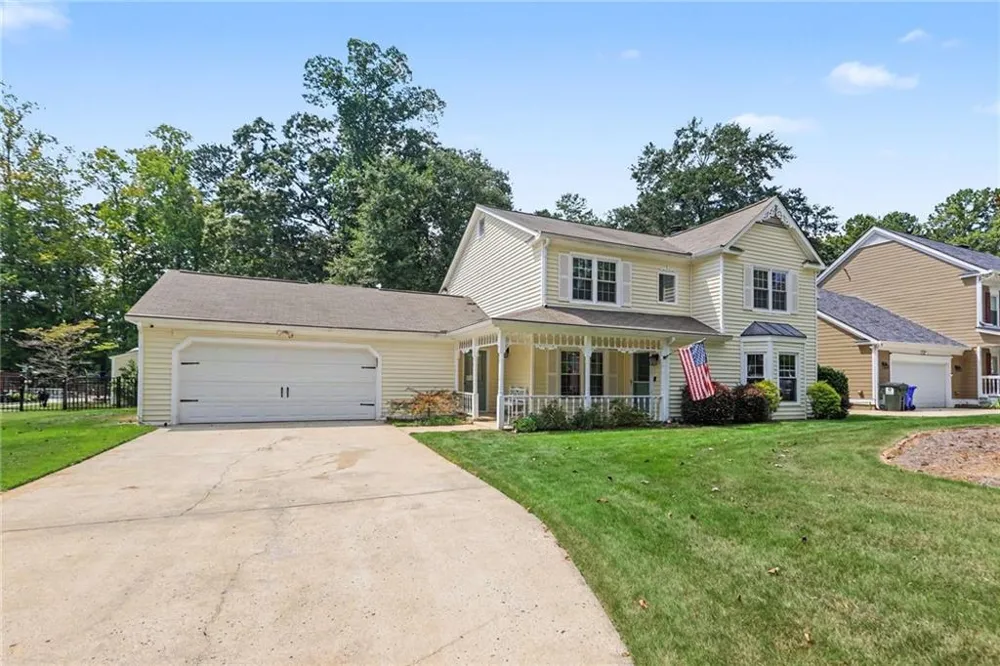 111 Edgewater Way Peachtree City, GA 30269