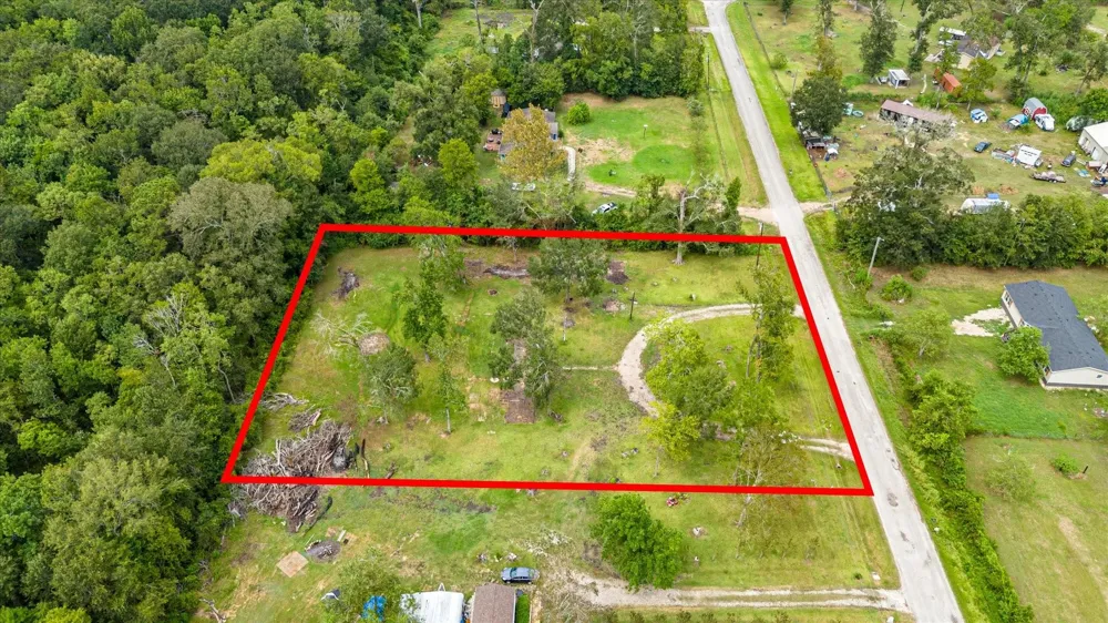 487 County Road 6478 Dayton, TX 77535
