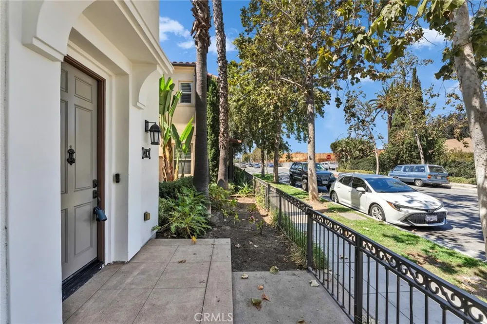 412 E Santa Ana Anaheim, CA 92805