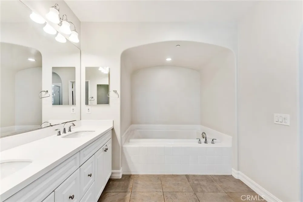 412 E Santa Ana Anaheim, CA 92805