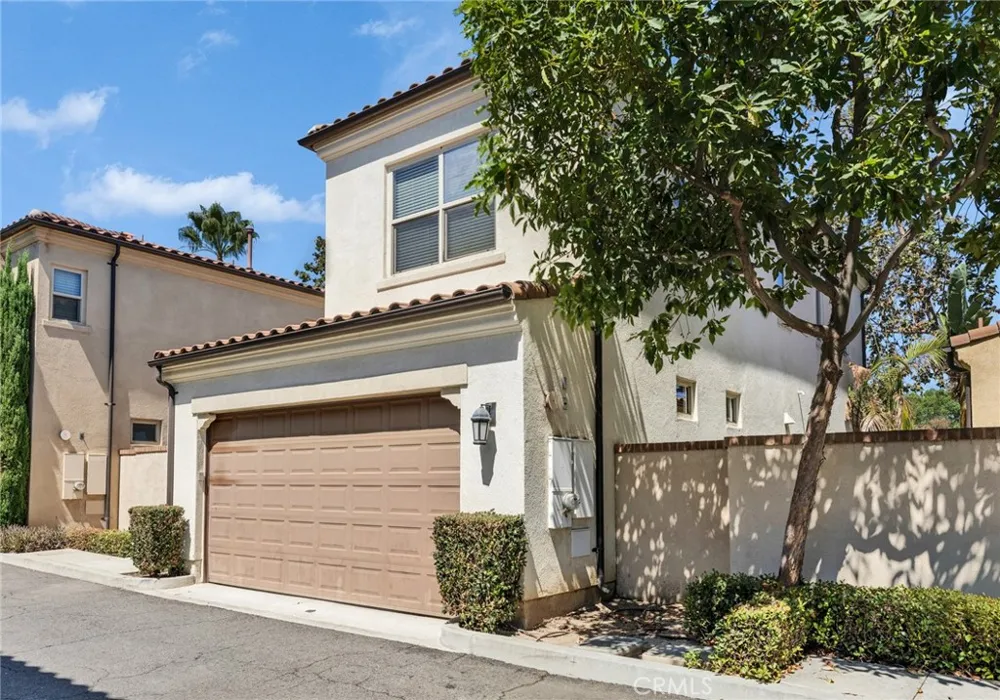 412 E Santa Ana Anaheim, CA 92805