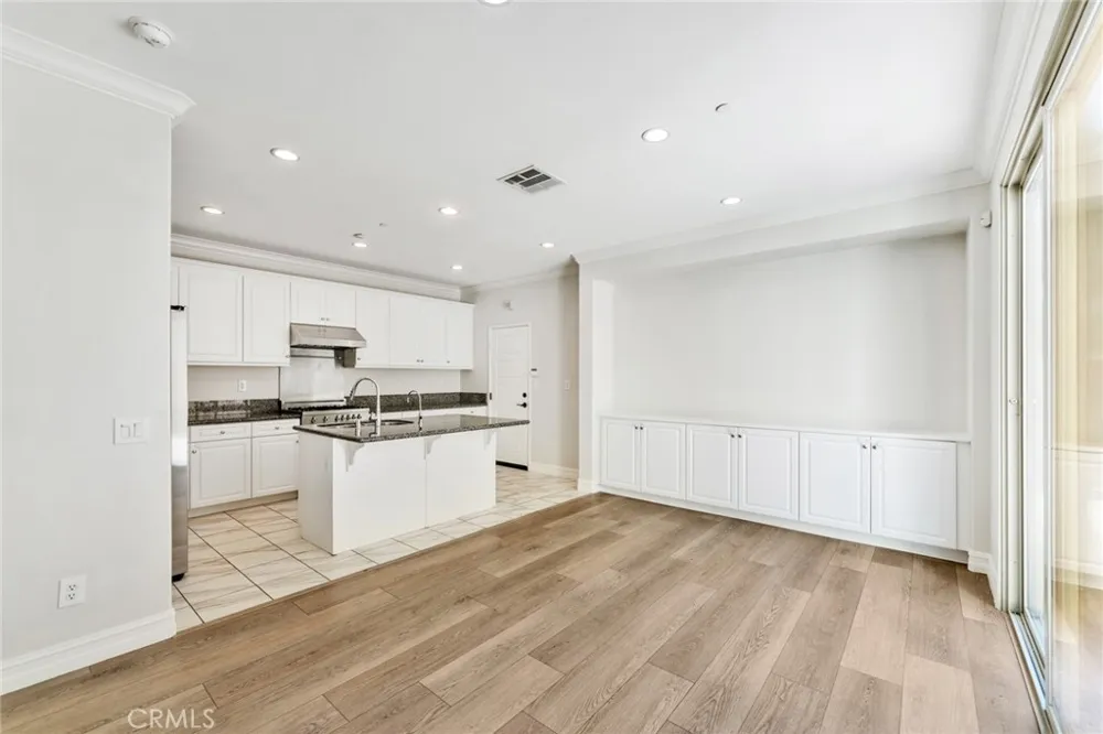 412 E Santa Ana Anaheim, CA 92805