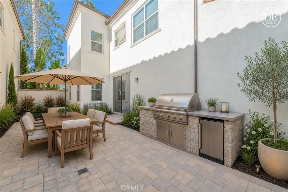 412 E Santa Ana Anaheim, CA 92805