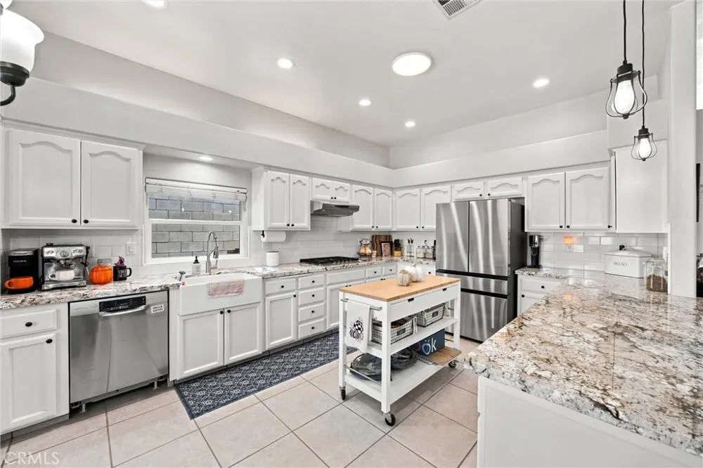 15954 Screaming Eagle Bakersfield, CA 93314