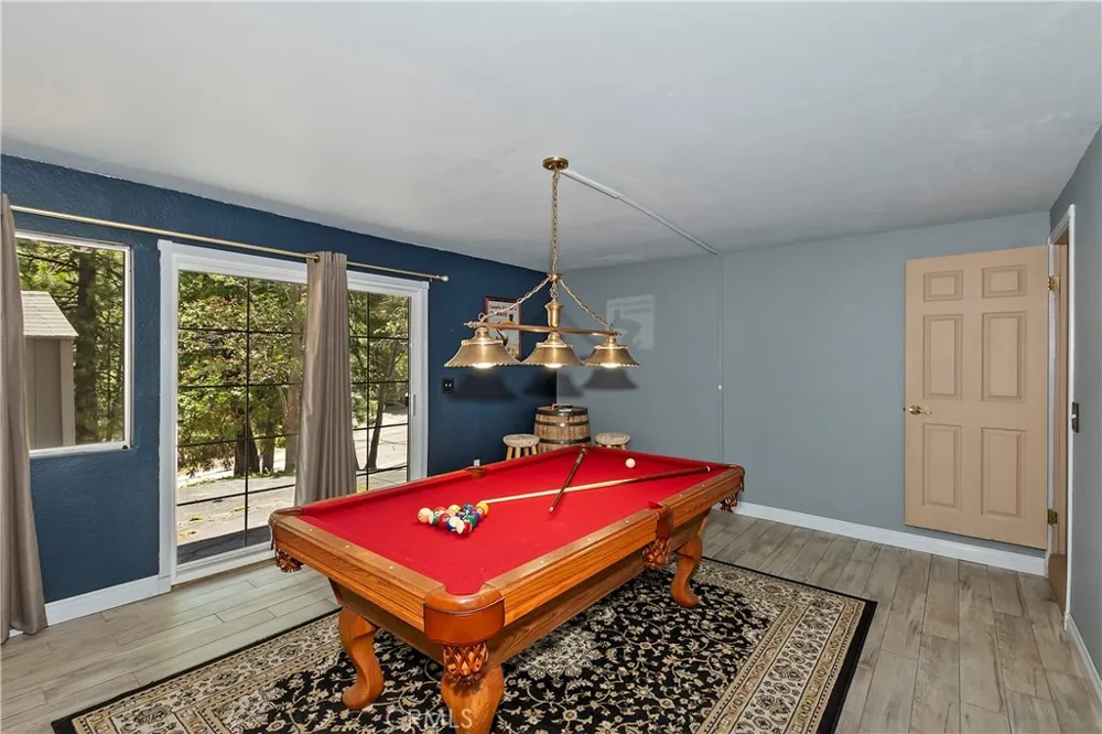 27230 Peninsula Lake Arrowhead, CA 92352