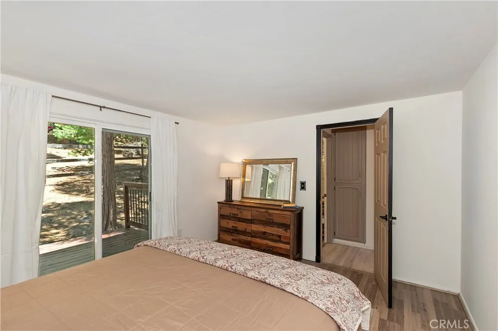 27230 Peninsula Lake Arrowhead, CA 92352