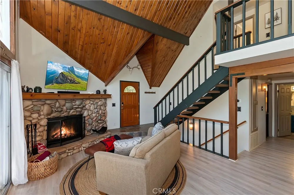 27230 Peninsula Lake Arrowhead, CA 92352