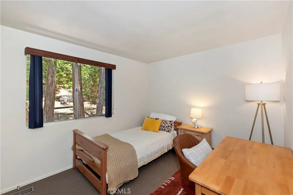 27230 Peninsula Lake Arrowhead, CA 92352