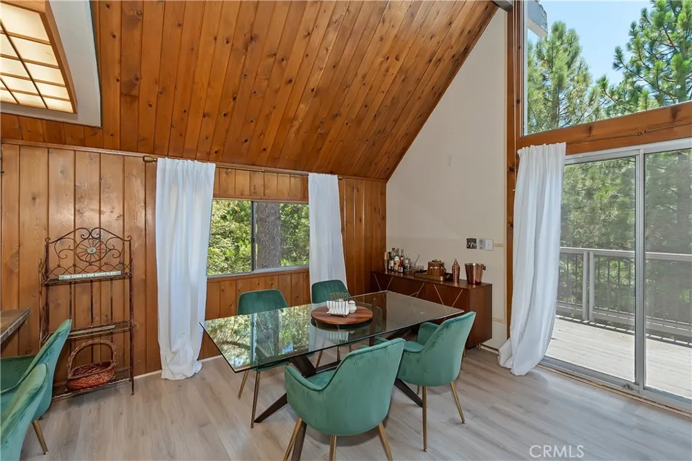 27230 Peninsula Lake Arrowhead, CA 92352