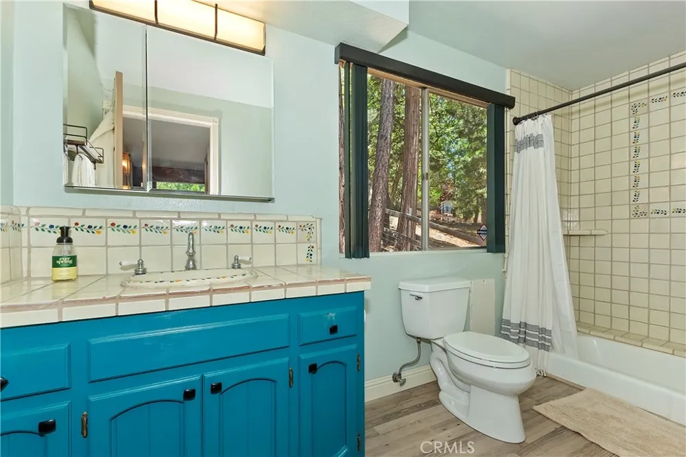 27230 Peninsula Lake Arrowhead, CA 92352