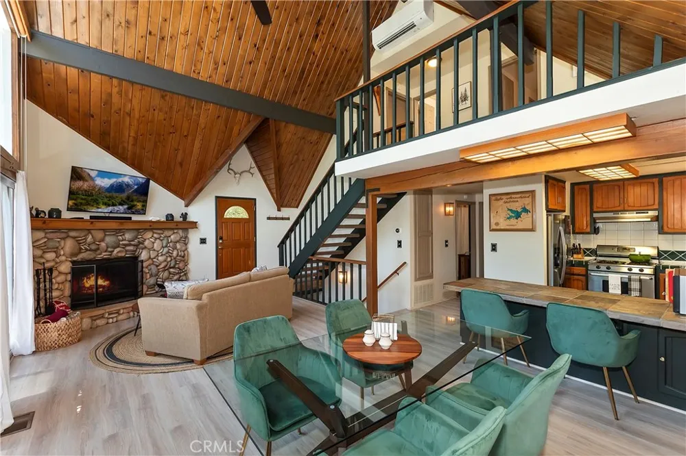 27230 Peninsula Lake Arrowhead, CA 92352