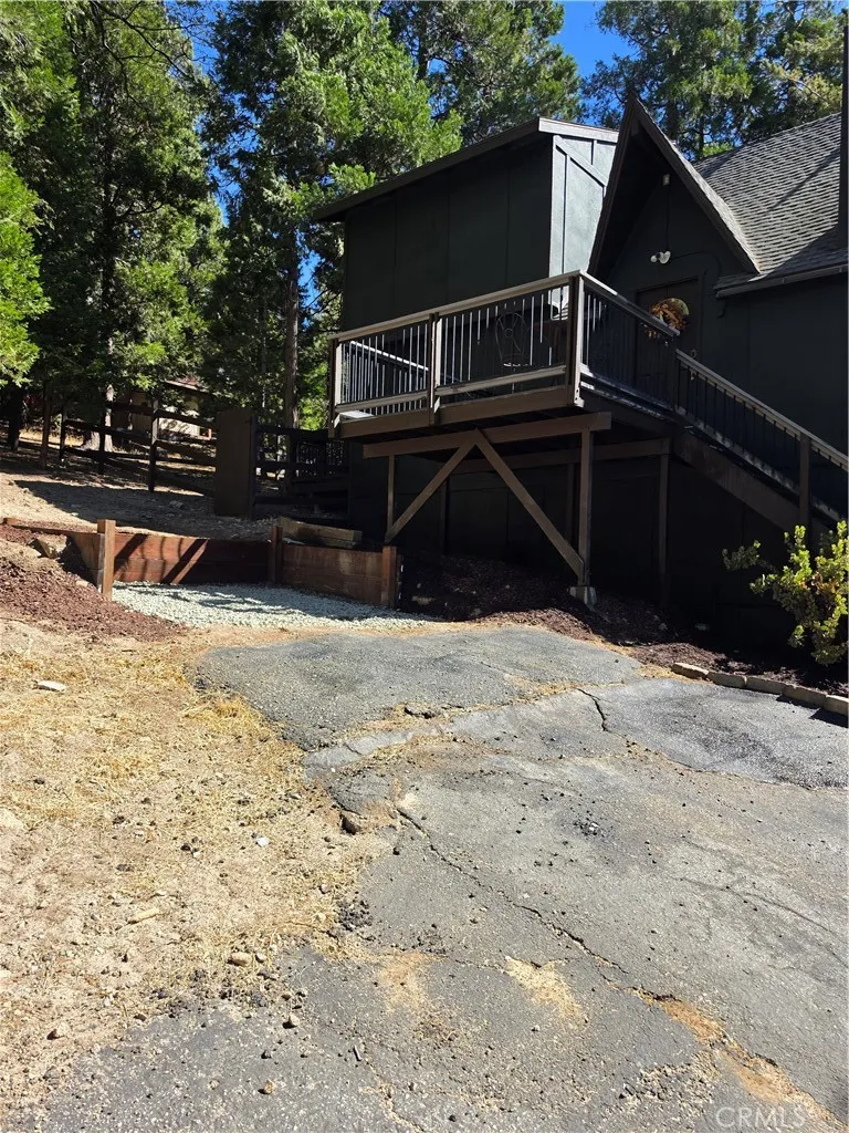27230 Peninsula Lake Arrowhead, CA 92352