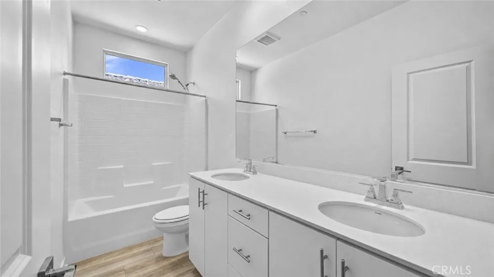 16282 Meadowhouse Avenue Chino, CA 91708