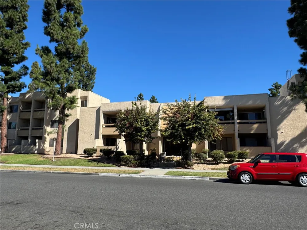 301 Ford Avenue #109 Fullerton, CA 92832