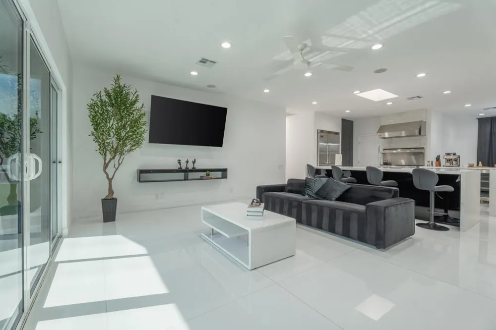 2090 W Nicola Road Palm Springs, CA 92262