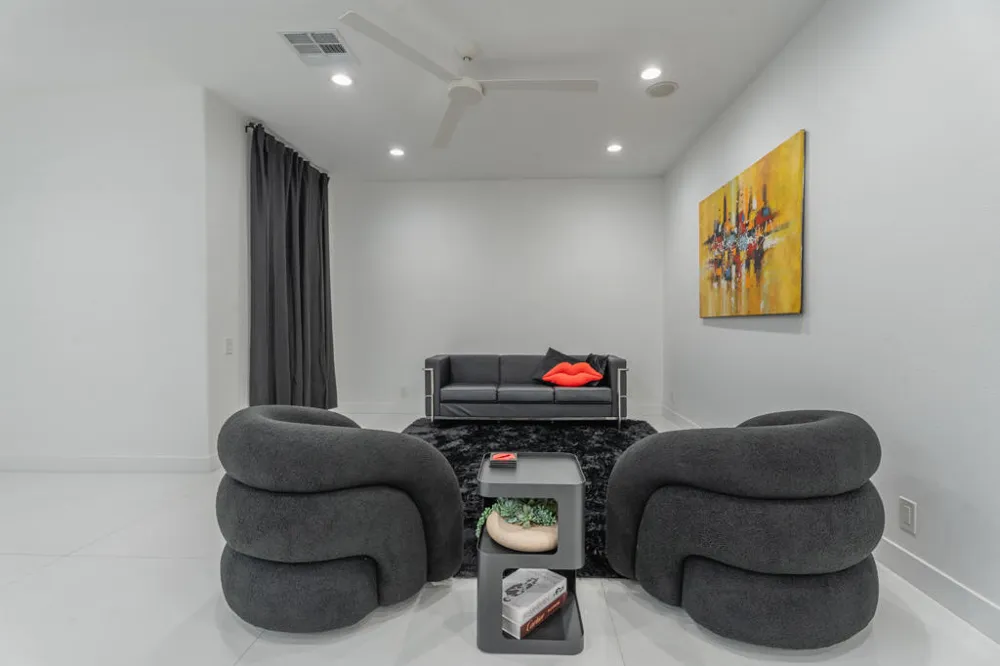 2090 W Nicola Road Palm Springs, CA 92262