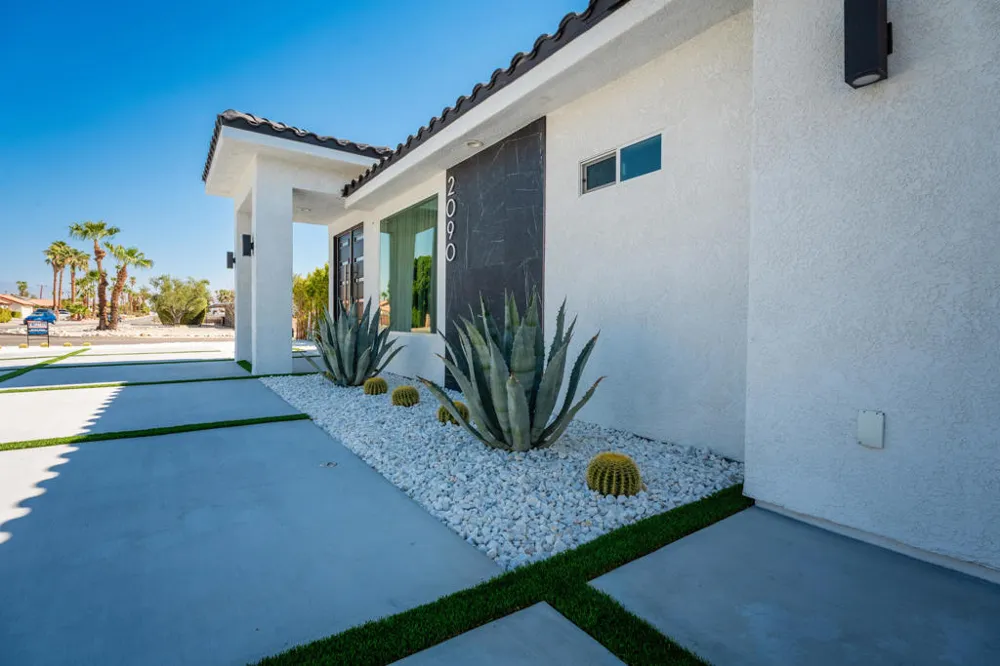 2090 W Nicola Road Palm Springs, CA 92262