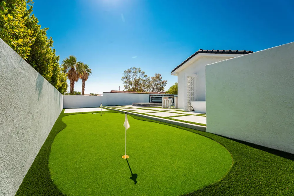 2090 W Nicola Road Palm Springs, CA 92262