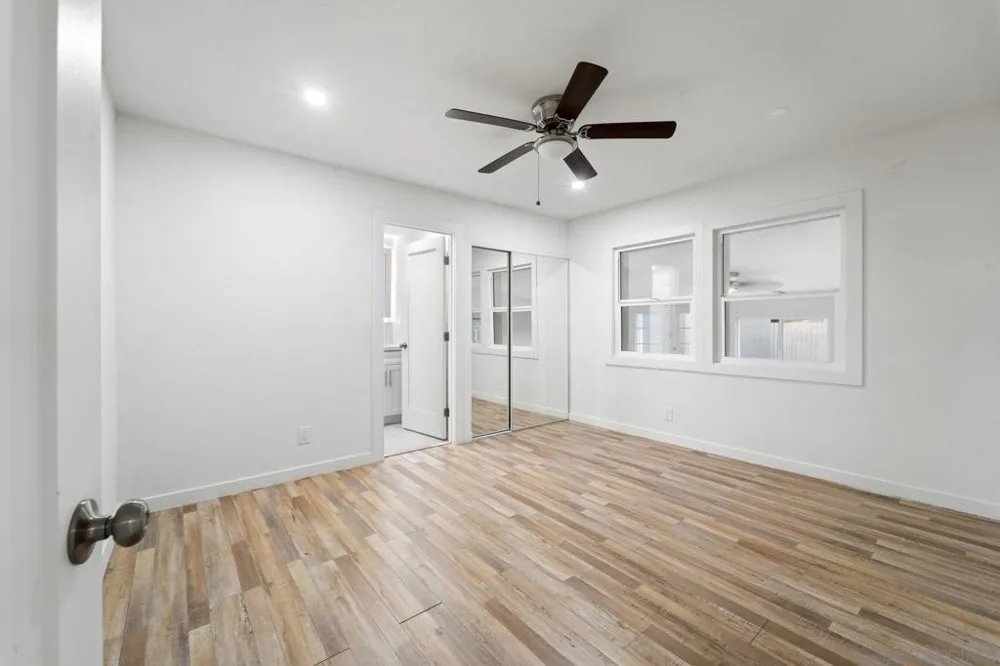 4220 E Overlook Dr San Diego, CA 92115