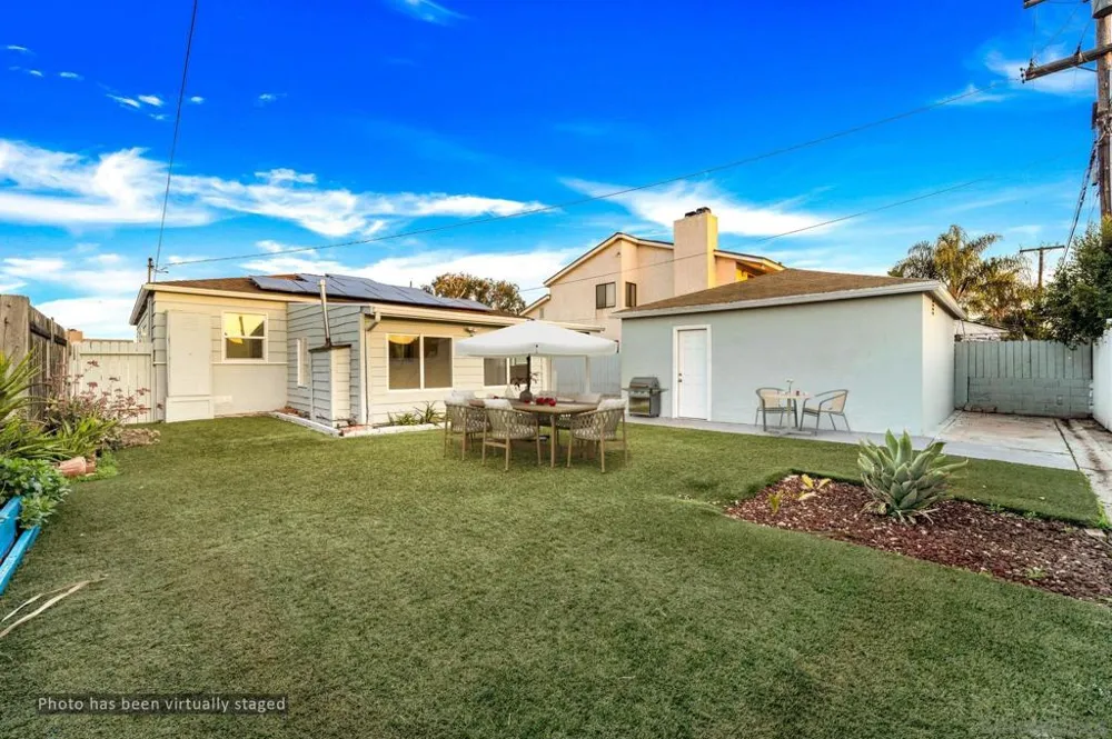 4220 E Overlook Dr San Diego, CA 92115