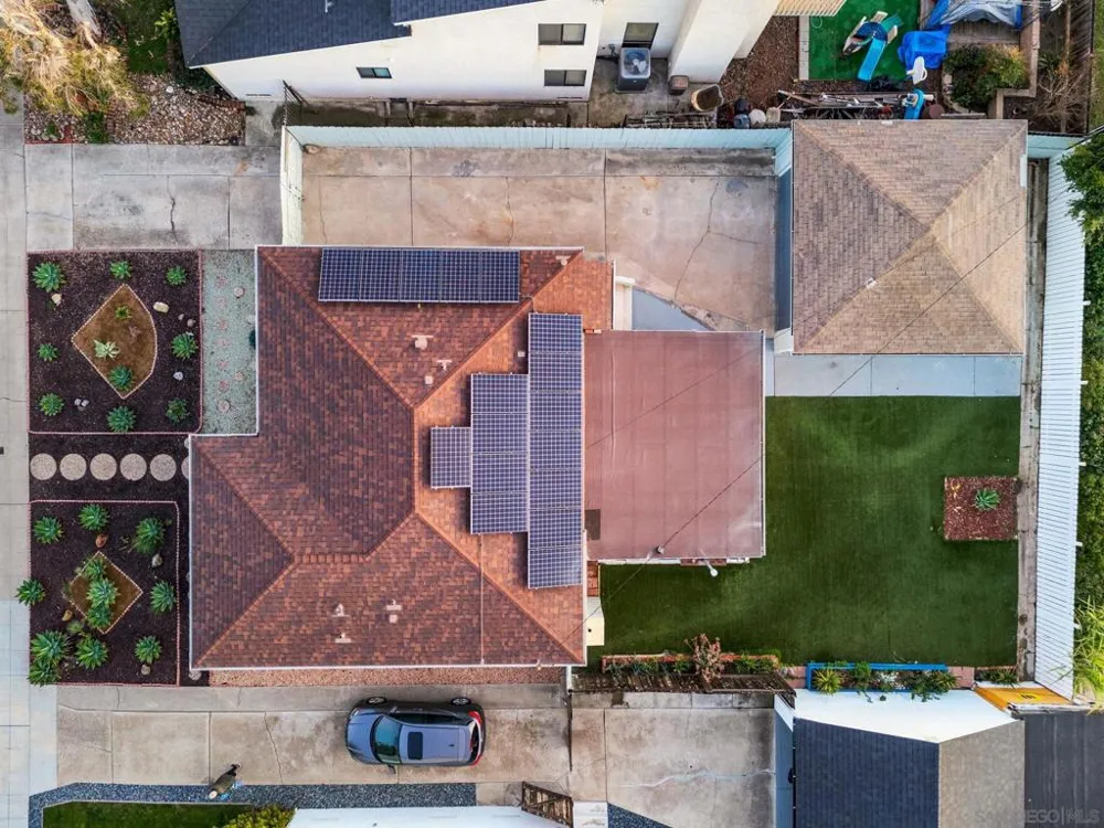 4220 E Overlook Dr San Diego, CA 92115