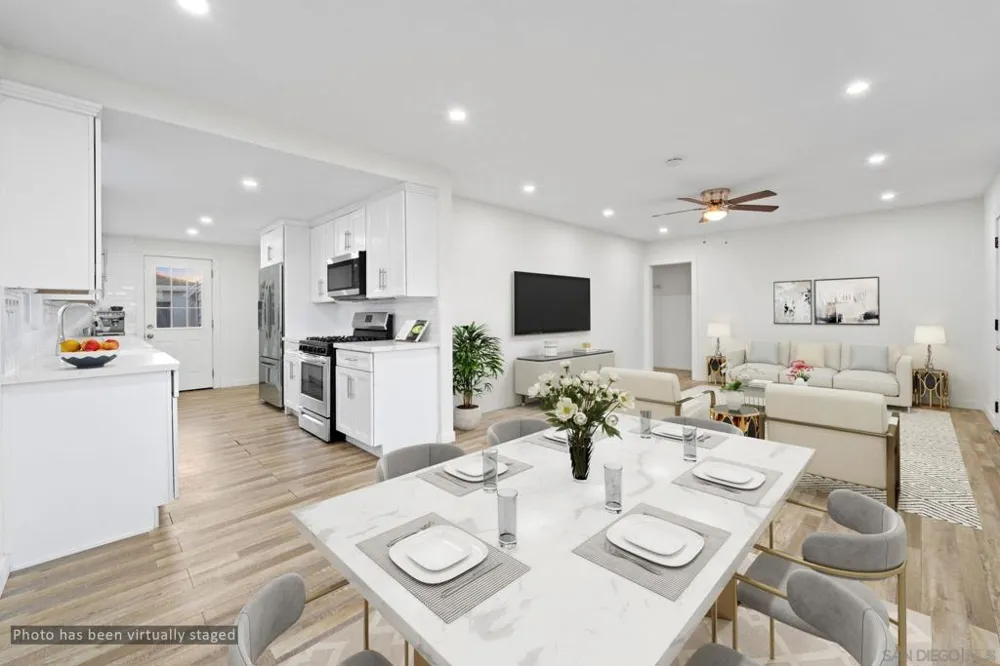 4220 E Overlook Dr San Diego, CA 92115