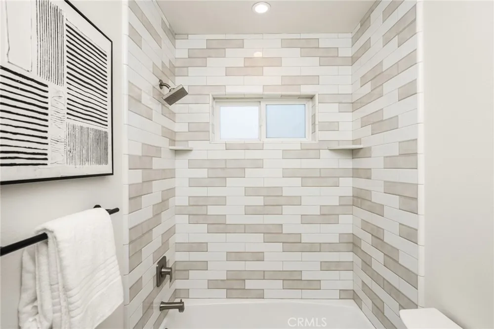 1209 E Walnut Orange, CA 92867