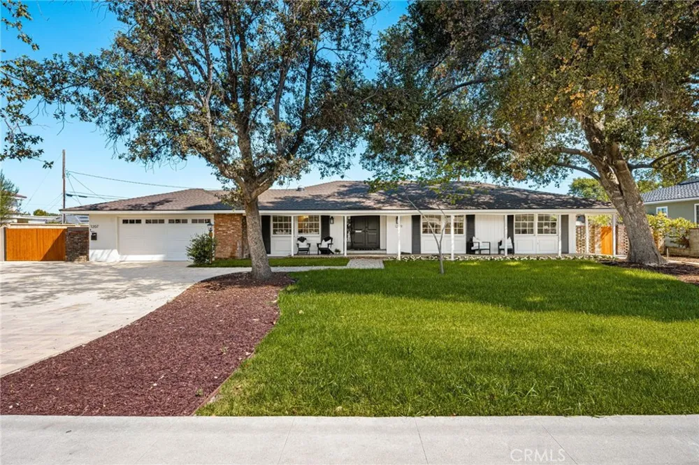 1209 E Walnut Orange, CA 92867