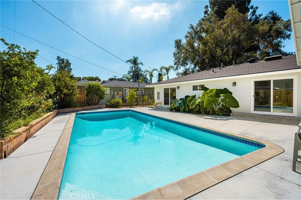 1209 E Walnut Orange, CA 92867