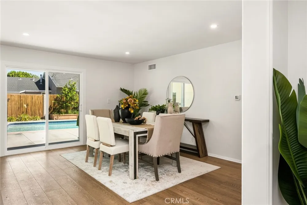 1209 E Walnut Orange, CA 92867