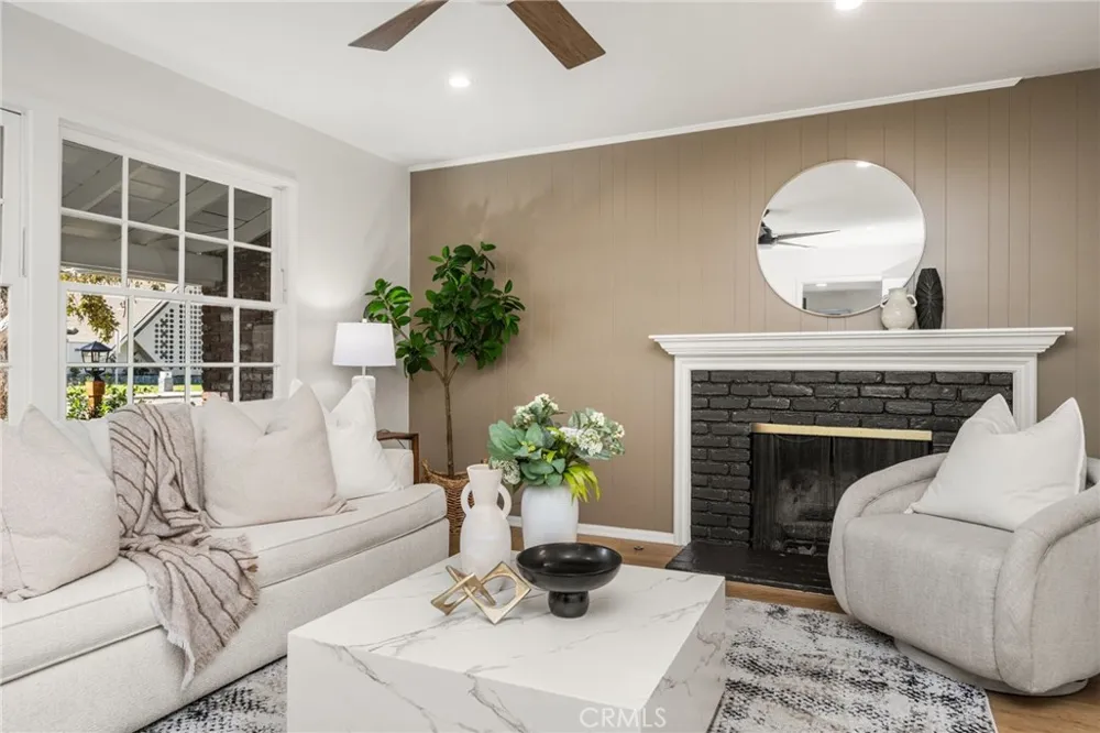 1209 E Walnut Orange, CA 92867