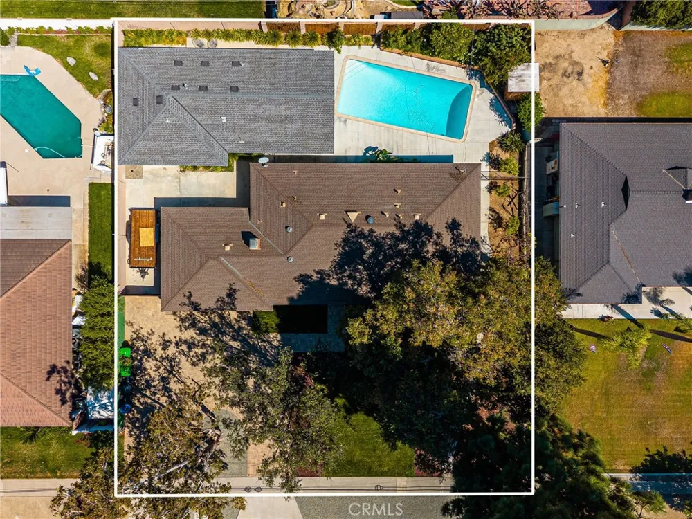 1209 E Walnut Orange, CA 92867