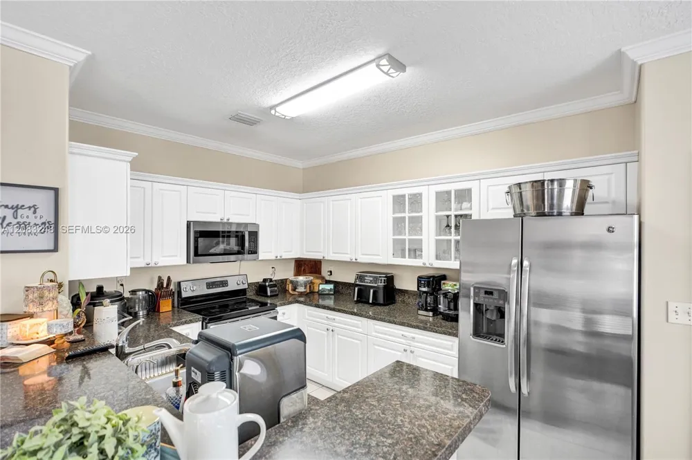 10809 NW 51st Trail Doral, FL 33178