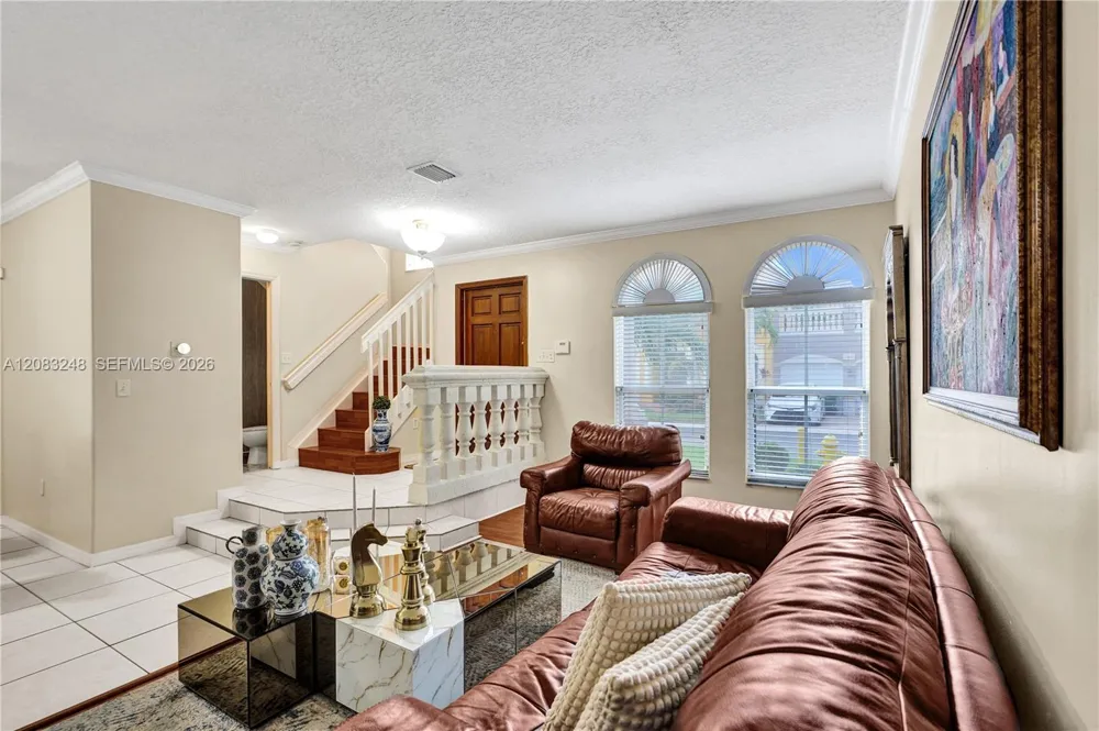 10809 NW 51st Trail Doral, FL 33178