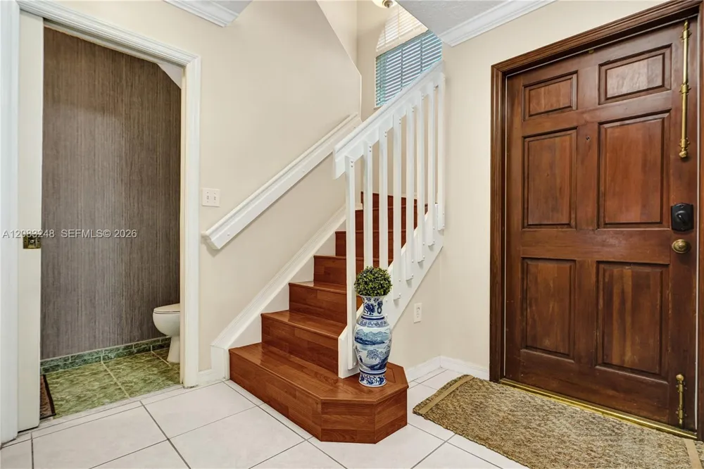 10809 NW 51st Trail Doral, FL 33178