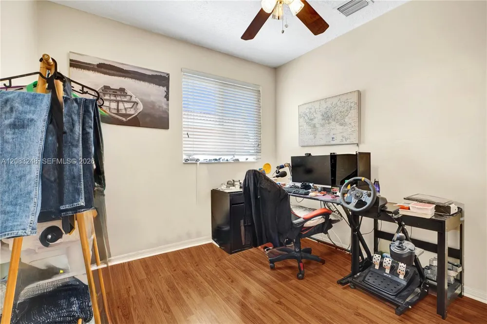 10809 NW 51st Trail Doral, FL 33178