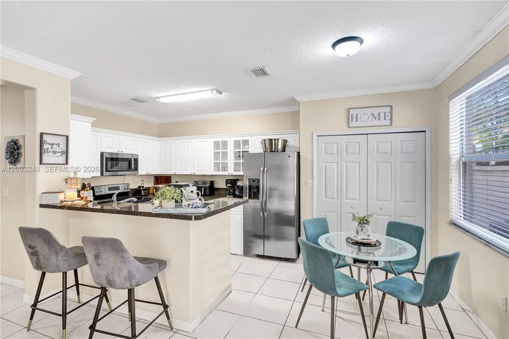 10809 NW 51st Trail Doral, FL 33178