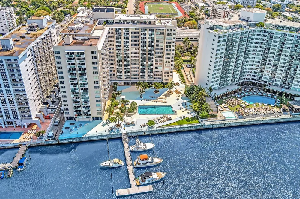 1200 West Ave #1206 Miami Beach, FL 33139