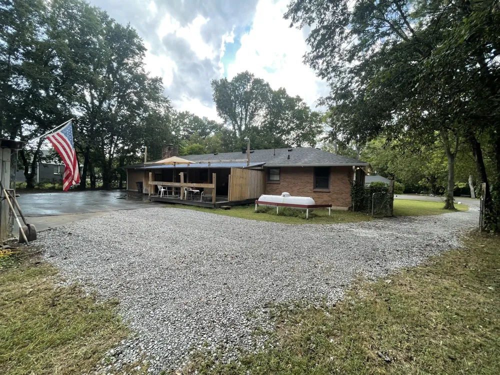 456 Ewing Ln Nashville, TN 37207