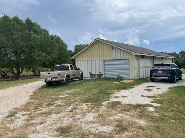 50 Dusty Dam Road Coupland, TX 78615