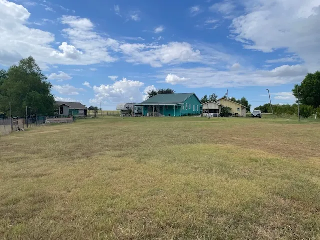 50 Dusty Dam Road Coupland, TX 78615