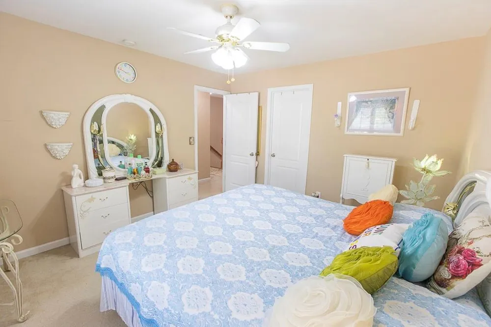 300 Hampton Place Canton, GA 30115