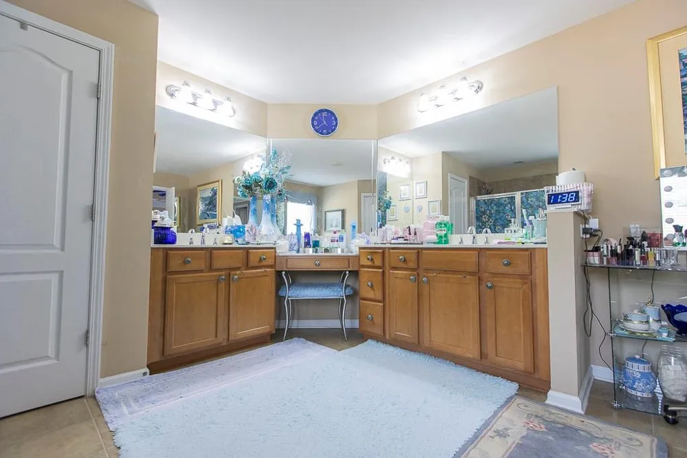 300 Hampton Place Canton, GA 30115
