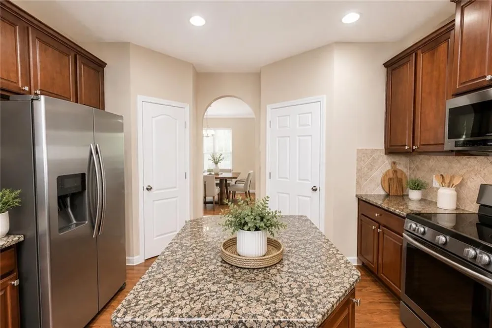 300 Hampton Place Canton, GA 30115