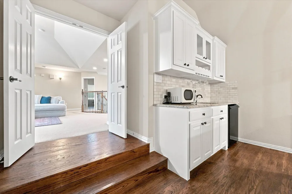 6769 Canal Court Grand Prairie, TX 75054