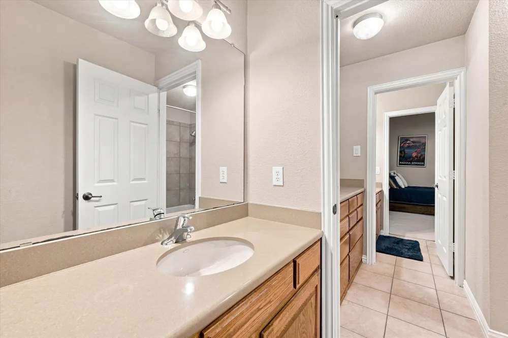 6769 Canal Court Grand Prairie, TX 75054